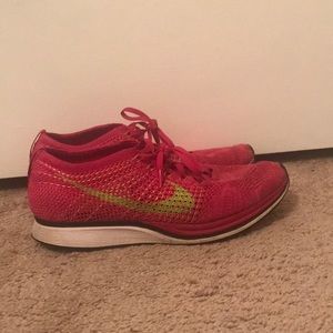 Nike flyknit racer